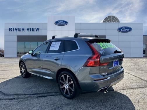 2019 Volvo XC60 T5 INSCRIPTION