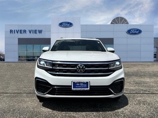 2020 Volkswagen Atlas Cross Sport 3.6 V6 SE W/ TECHNOLOGY R-LINE