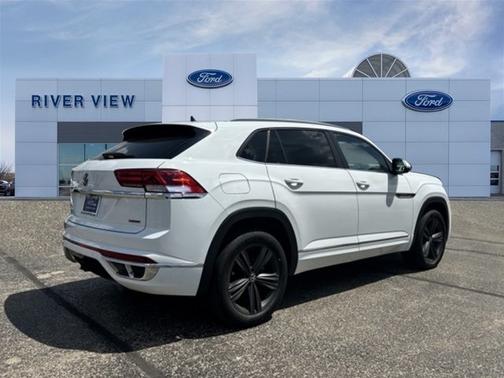 2020 Volkswagen Atlas Cross Sport 3.6 V6 SE W/ TECHNOLOGY R-LINE