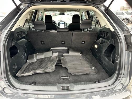 2021 Ford Edge SE