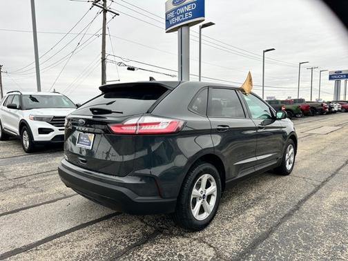 2021 Ford Edge SE