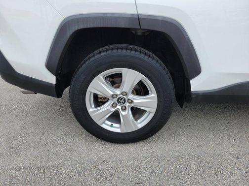 Super White 2020 Toyota RAV4 XLE
