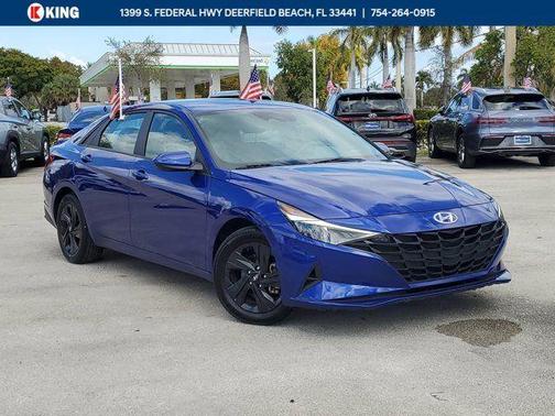 2023 Hyundai ELANTRA SEL