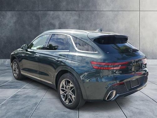 2022 Genesis GV70 2.5T