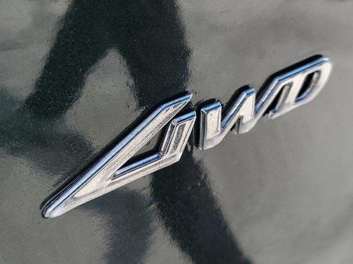 2022 Genesis GV70 2.5T