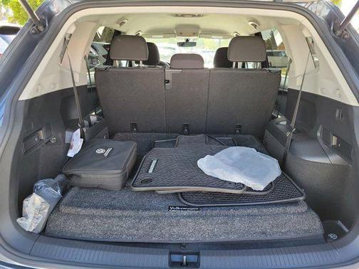 Platinum Gray Metallic 2023 Volkswagen Tiguan 2.0T S