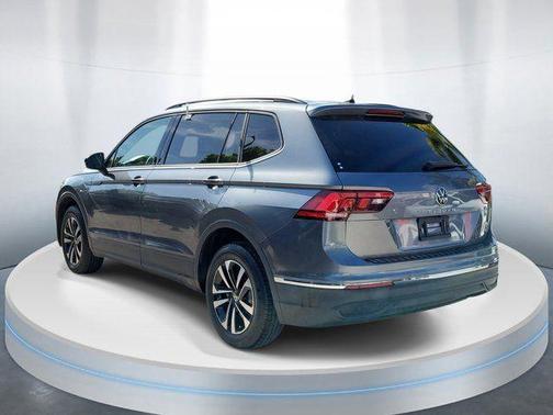 Platinum Gray Metallic 2023 Volkswagen Tiguan 2.0T S