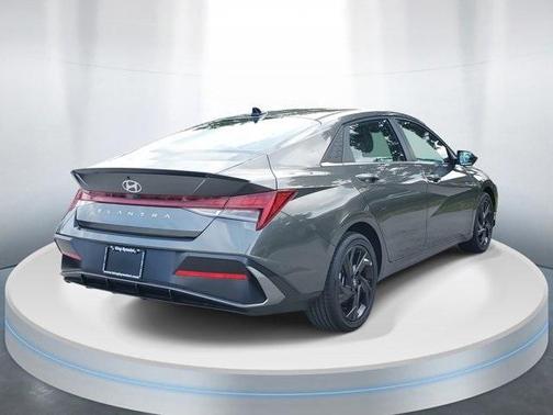 2026 Hyundai ELANTRA SEL