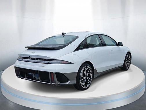 2025 Hyundai IONIQ 6 Limited