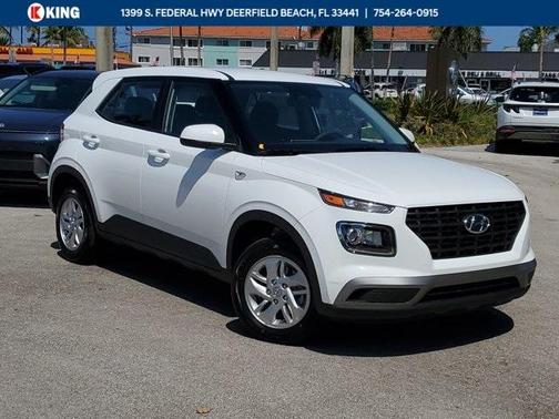 2025 Hyundai VENUE SE