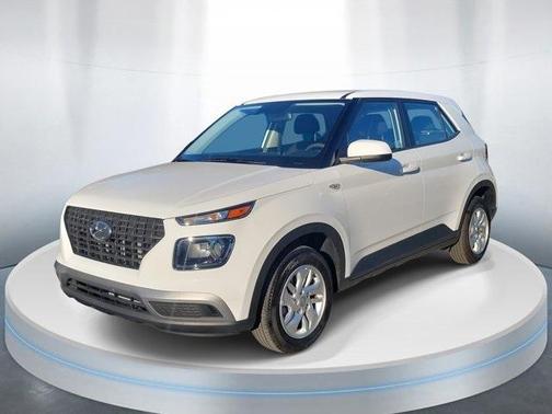 2025 Hyundai VENUE SE