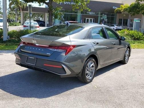 2025 Hyundai ELANTRA HEV Blue