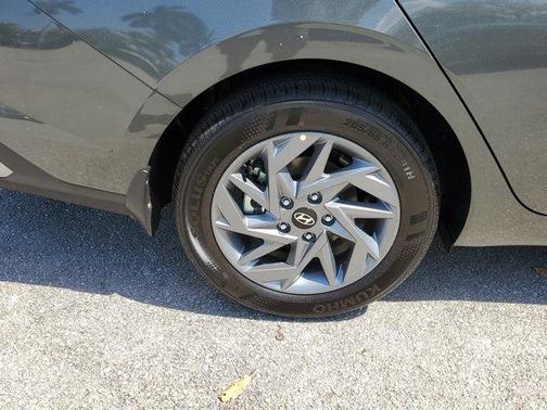 2025 Hyundai ELANTRA HEV Blue