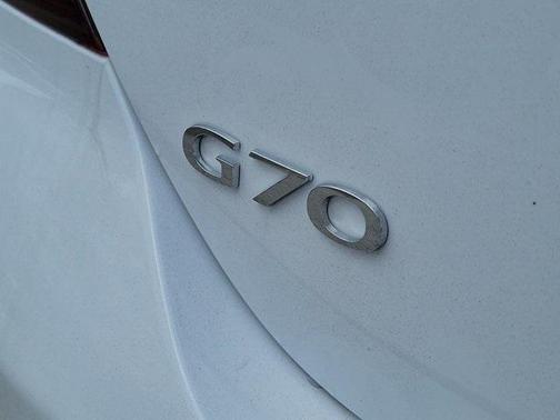 2025 Genesis G70 2.5T
