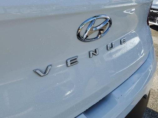 2020 Hyundai VENUE SEL