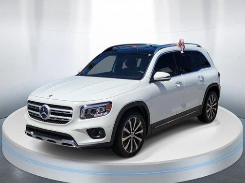 Polar White 2022 Mercedes-Benz GLB 250 Base 4MATIC