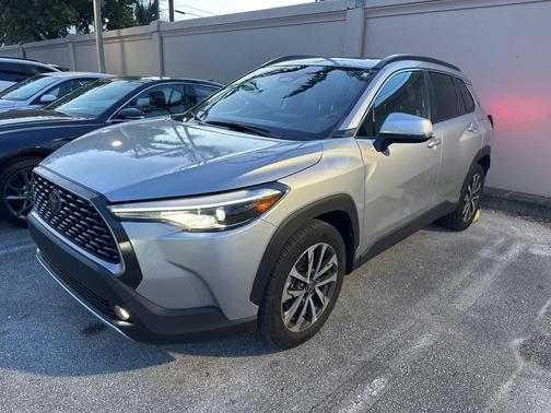 2023 Toyota Corolla Cross XLE