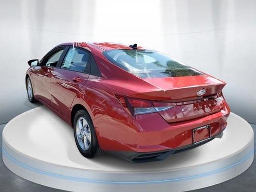 2023 Hyundai ELANTRA SE