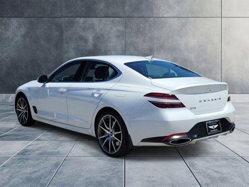 Uyuni White 2026 Genesis G70 2.5T