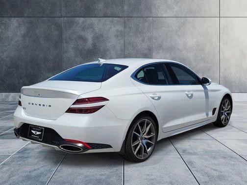 Uyuni White 2026 Genesis G70 2.5T