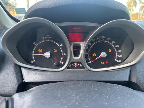 2011 Ford Fiesta SES