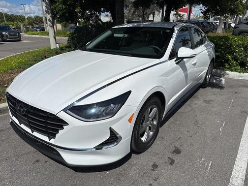 2023 Hyundai SONATA SE