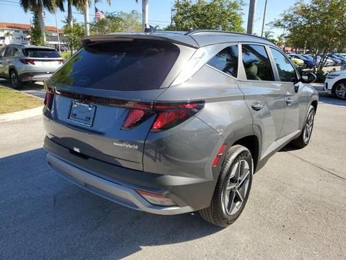 2026 Hyundai TUCSON Hybrid SEL