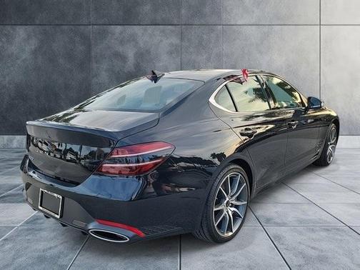 2025 Genesis G70 2.5T