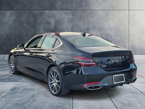 2025 Genesis G70 2.5T
