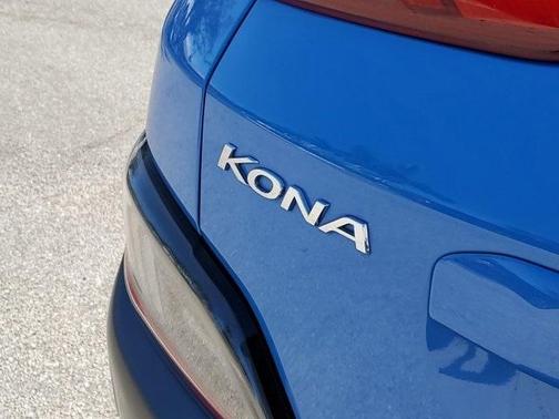 2022 Hyundai KONA Limited