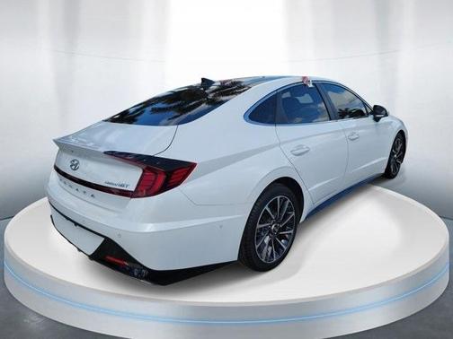 2022 Hyundai SONATA Limited