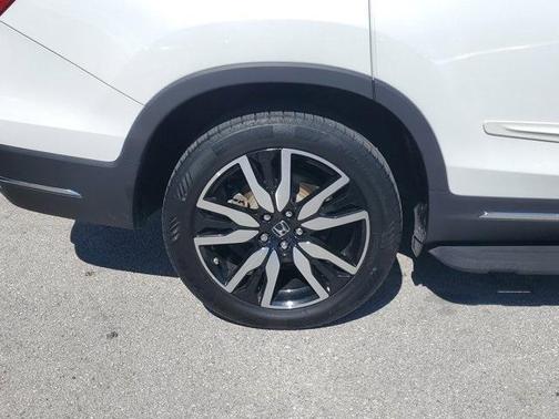 2021 Honda Pilot Touring 8-Passenger