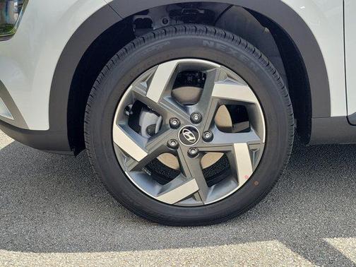 Lunar White 2026 Hyundai VENUE SEL