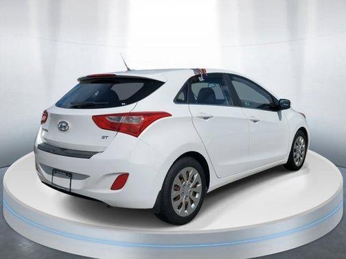 2017 Hyundai Elantra GT Base