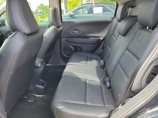 Crystal Black Pearl 2019 Honda HR-V EX-L