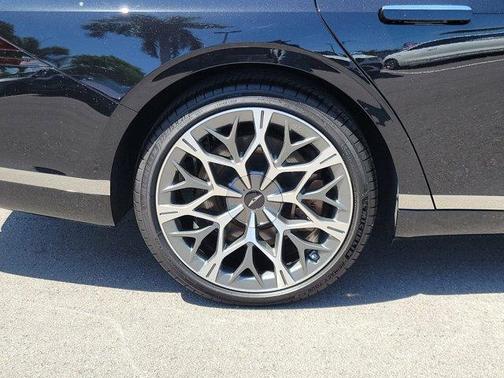 2025 Genesis G90 3.5T e-SC