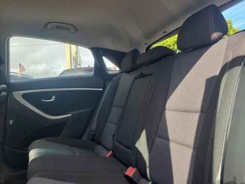 2016 Hyundai Elantra GT Base