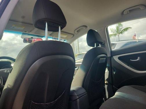 2016 Hyundai Elantra GT Base