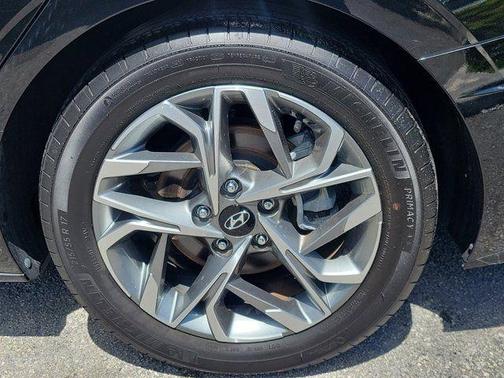 Onyx Black 2023 Hyundai SONATA SEL