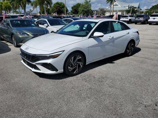 2025 Hyundai ELANTRA SEL Convenience