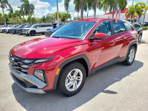 2025 Hyundai TUCSON SE