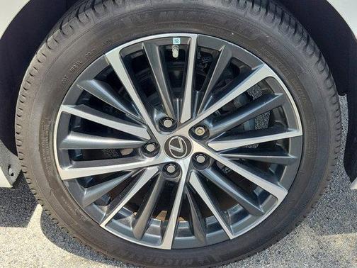 2022 Lexus ES 250 Luxury
