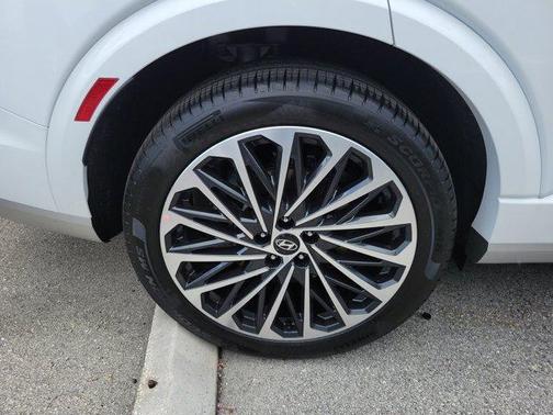 Pearl 2026 Hyundai Palisade Hybrid Calligraphy