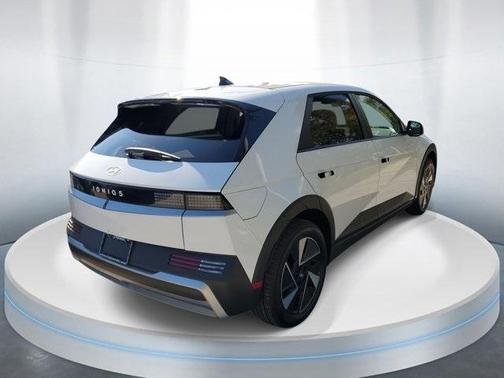 2026 Hyundai IONIQ 5 SE