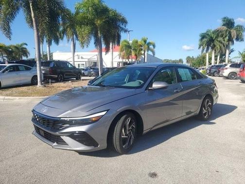 2025 Hyundai ELANTRA SEL Convenience