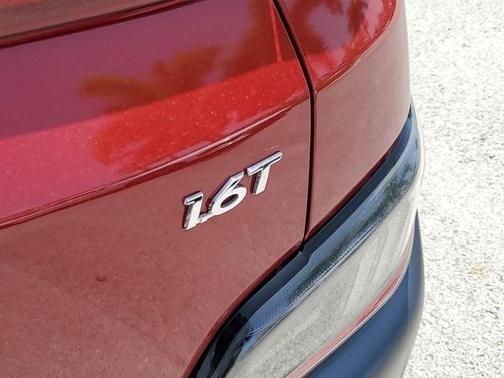 2022 Hyundai KONA Limited