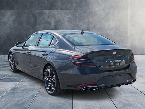 2025 Genesis G70 2.5T