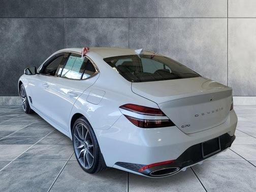2025 Genesis G70 2.5T