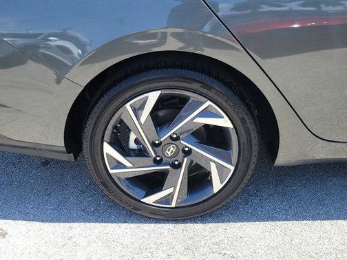 Amazon Gray 2025 Hyundai ELANTRA HEV Limited