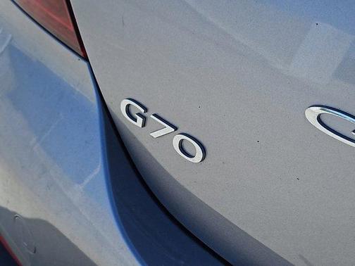 2025 Genesis G70 2.5T